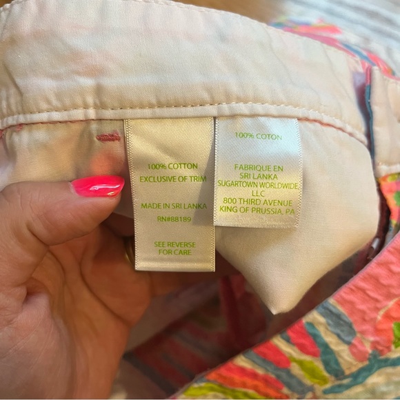 Lilly Pulitzer the buttercup short in shellabration print size 2 - Picture 3 of 6